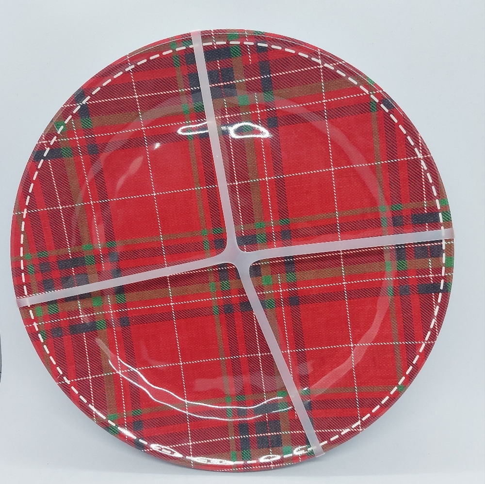 Melamine Dinner Plate Plaid Design Tinsel and Frost 10.75" Set Of 4 NWOT